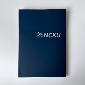 NCKU深藍燙銀筆記本(A5)_腳踏車款