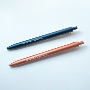 成大校名草寫耀金原子筆(手工盒需另加購)