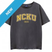 【2025新品限量上市】NCKU立體電繡寬版短T_鐵灰