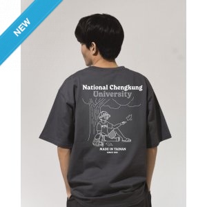 【2025新品上市】NCKU校園日常圖鑑寬版短T_暗夜灰