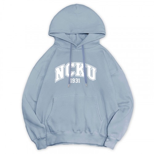 【最後十件,售完不補】NCKU冬日輕甜系落肩帽T_冰霜藍 【最後十件,售完不補】NCKU冬日輕甜系落肩帽T_冰霜藍
