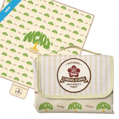【團購商品,50件起做】NCKU 防水便攜野餐墊 【團購商品,50件起做】NCKU 防水便攜野餐墊