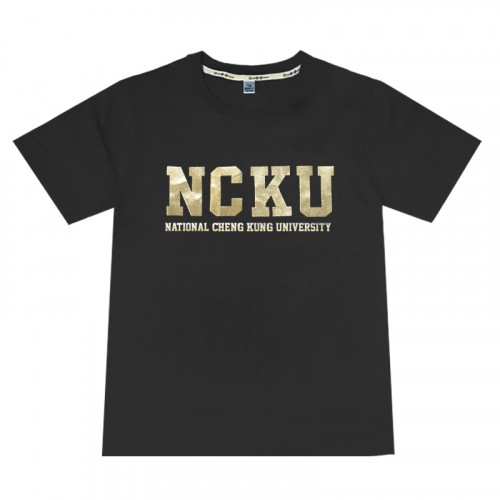 【最後兩件,售完不補】NCKU燙金經典款純棉短T_黑 【最後兩件,售完不補】NCKU燙金經典款純棉短T_黑